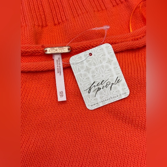 #294 NWT Free People Marceille Long-Sleeve Pullover in Scarlet Ibis - Picture 7 of 7